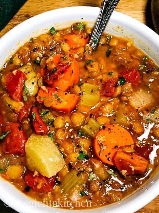 Veggie Lentil Soup (Instant Pot)